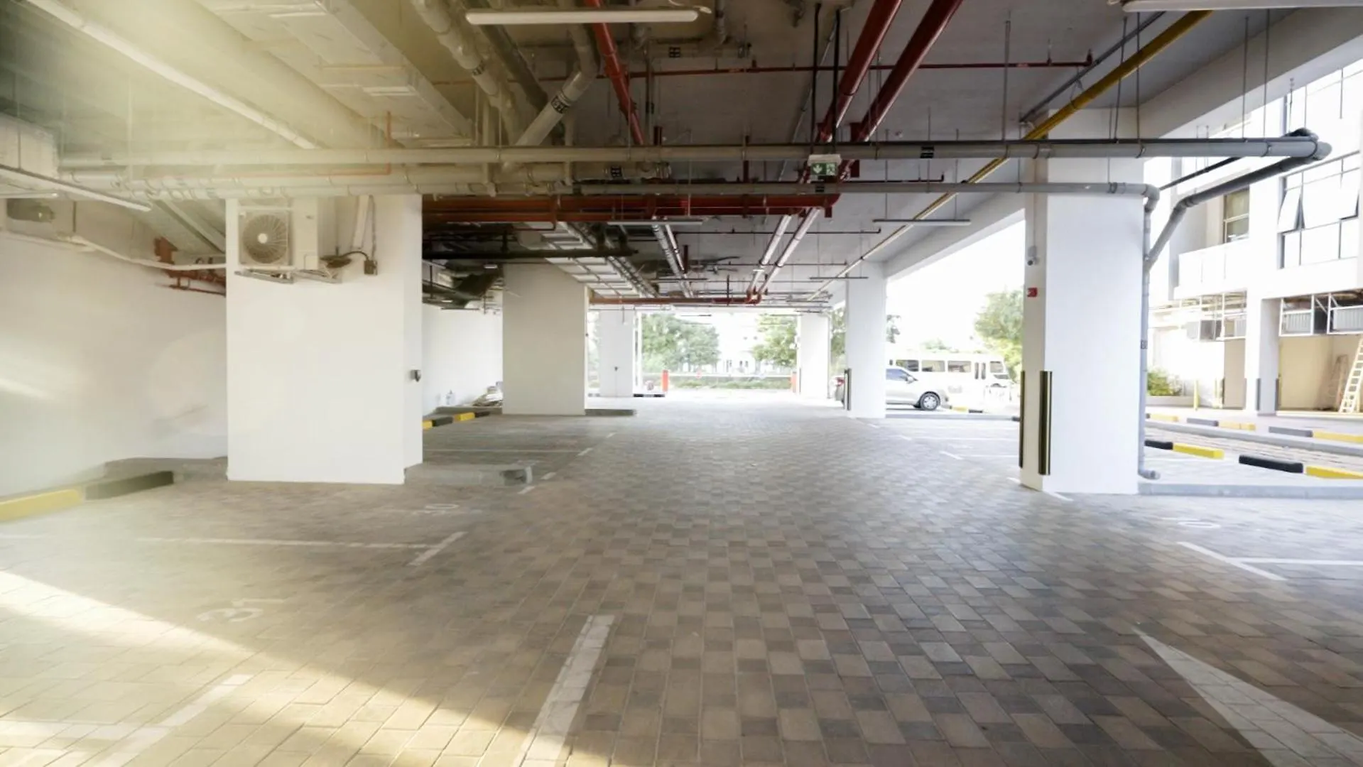 Resivation Hotel Dubai 2*,